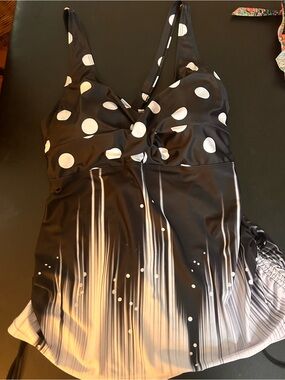 hanna nikole tankini swim top - womens plus size 16W black white gathered sides